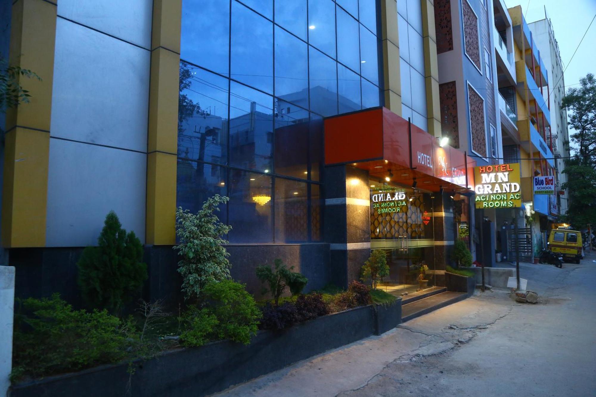 Hotel Mn Grand Shamshabad Airport Zone Hyderabad Ngoại thất bức ảnh